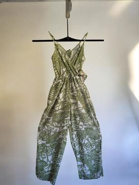 Sincerely Jules Tropical Green Leaf Print Wide-Leg Jumpsuit- S